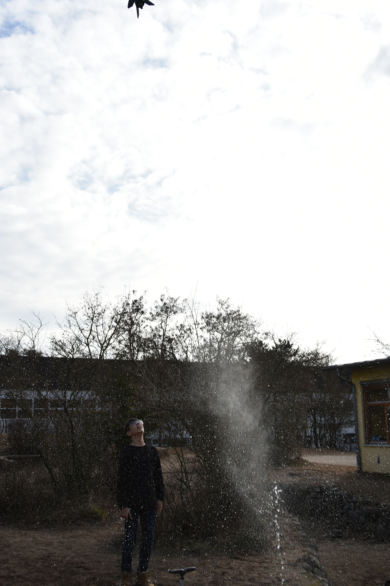 Schülerexperimente-AG Jg. 6 lässt in einem Egg-Race Raketen steigen